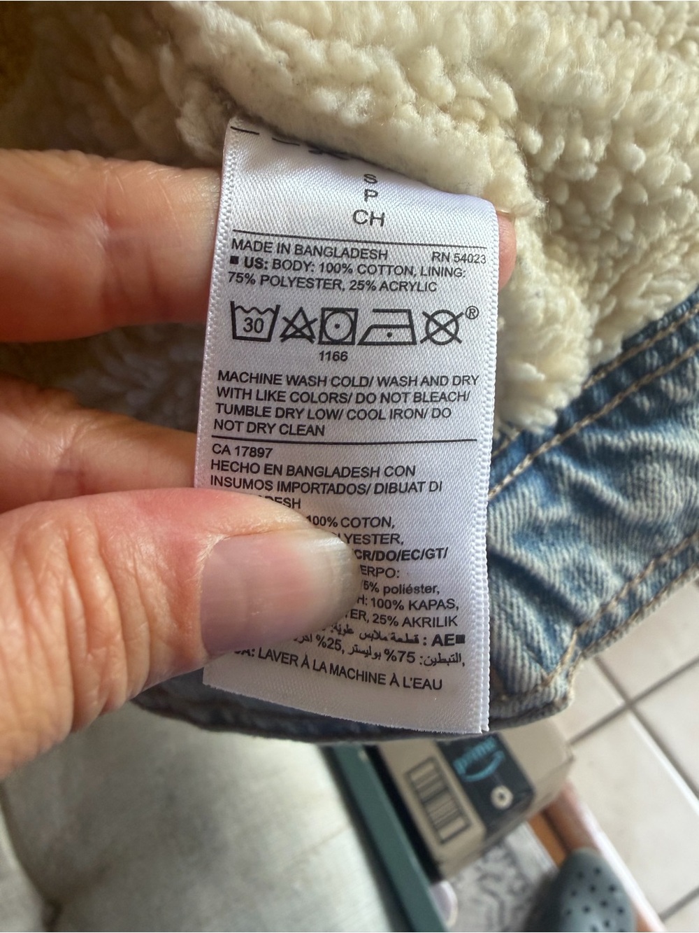 OLD Navy Sherpa Lined Jean Jacket Light Vintage Wash - Picture 8 of 8